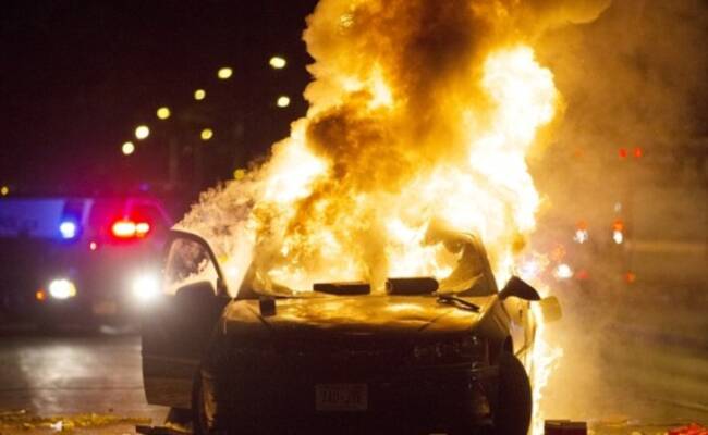 因杀黑人而引发的全城暴动