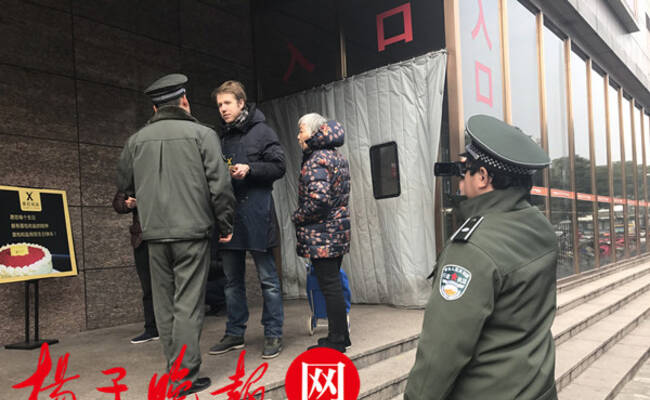 当“战斗民族”遭遇城管