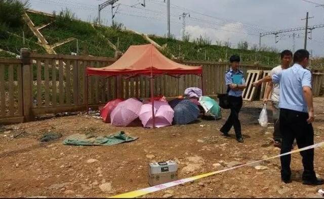 昆明暴雨母子命丧涵洞隧道 离家只有500米