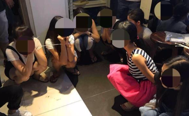 女酒托钓网友 500人被骗300万元|组图