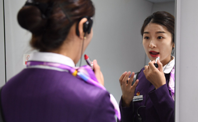 高姐在进京列车上的生活