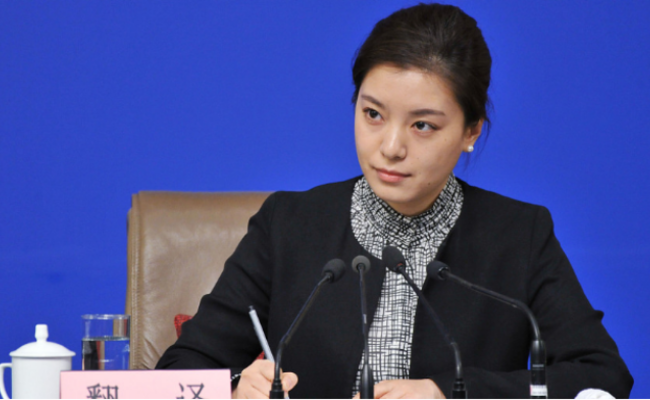 盘点历届两会新闻发布会翻译员