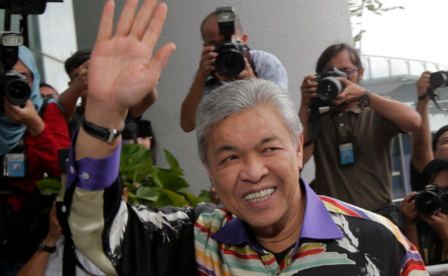 马来西亚前副总理被捕前最后露面