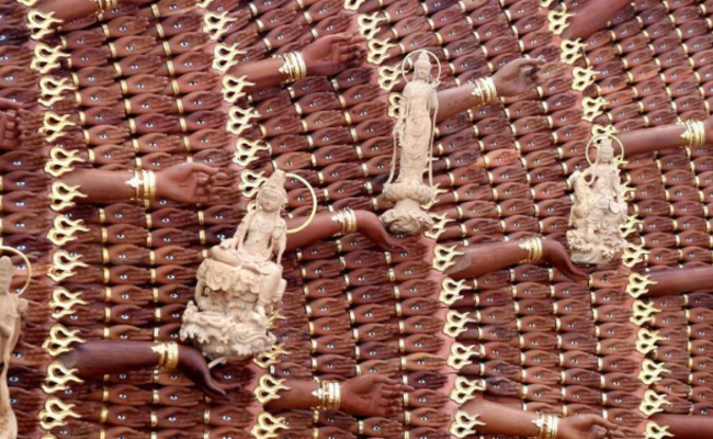 重达3.51吨的“万手万眼”观音像