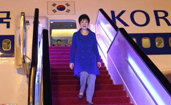 朴槿惠深夜抵达杭州画面