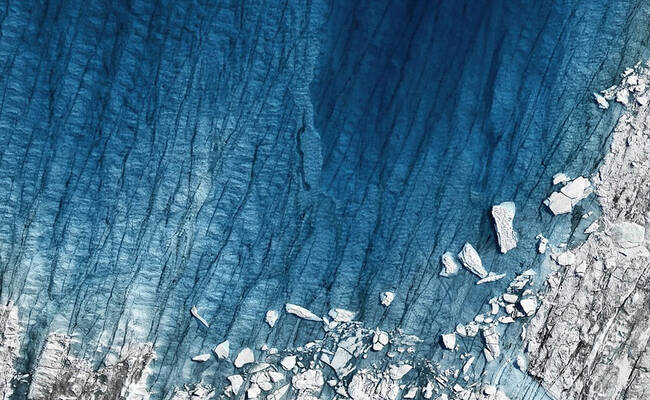摄影师捕捉北极冰层消融景观