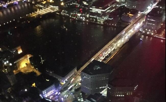 英国伦敦撞人、捅人事件现场