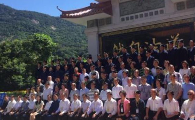 广东道教学院开办 招34道士要上政治课丨组图