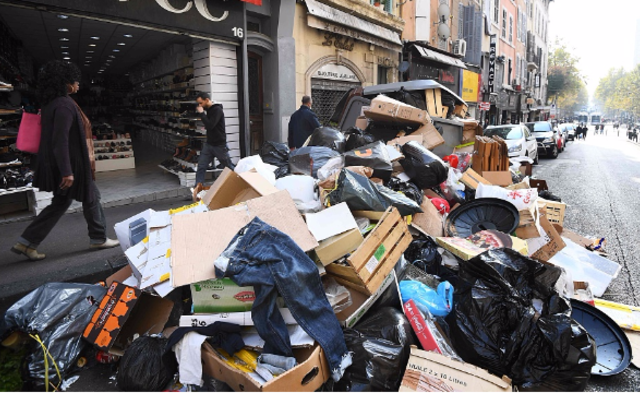法国街头垃圾成山|组图