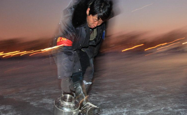 北京冰场的“守护人”