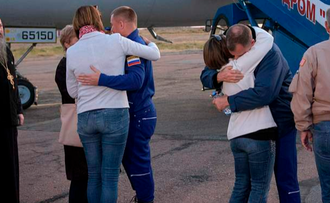 俄飞船发射失败 宇航员死里逃生