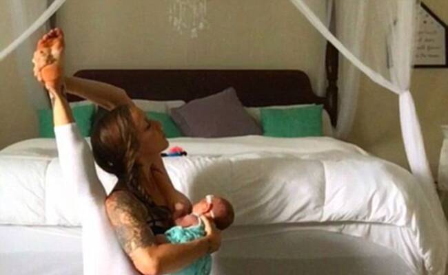 辣妈边喂奶边瑜伽 各种姿势