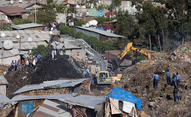 埃塞俄比亚30公顷垃圾山崩塌 65死