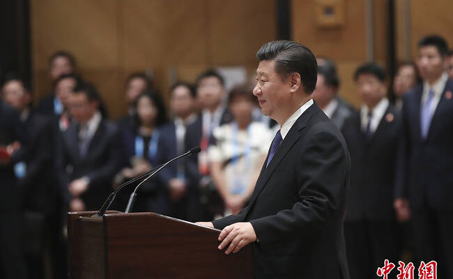 习近平会见香港社会各界代表人士