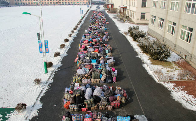 当4000名学生同时放假