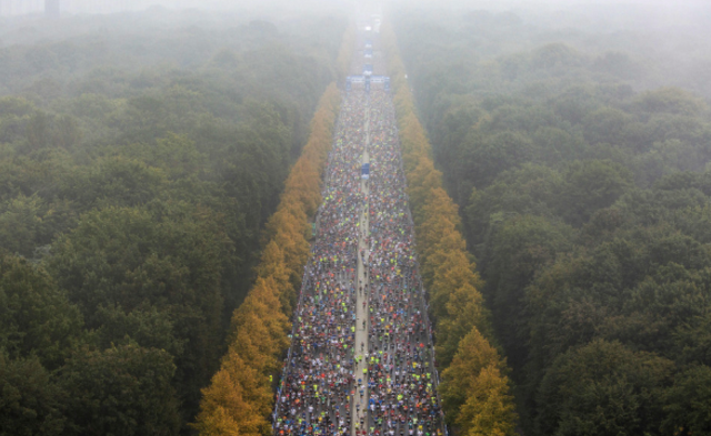 雾中马拉松丨现场图