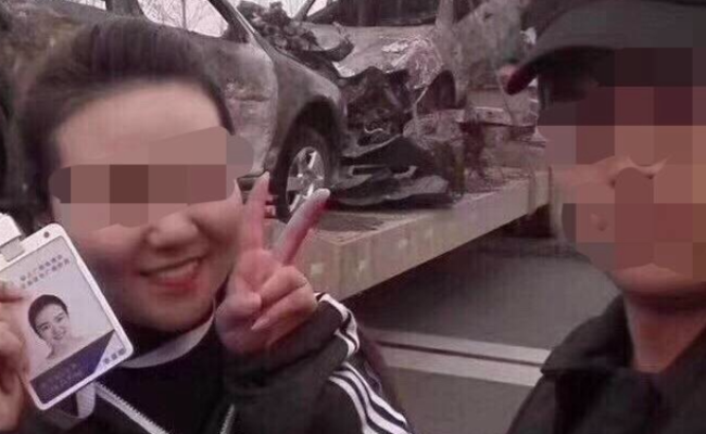 女主播18死车祸现场玩自拍被解雇