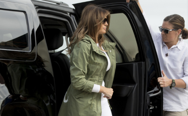 梅拉妮亚这样穿又引起争议了