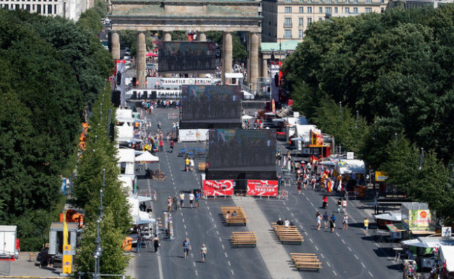 德国队出局 球迷广场门可罗雀