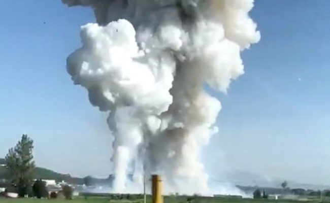 墨西哥烟花爆炸事故现场 至少19人死亡