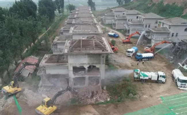 秦岭正在拆除这148栋别墅