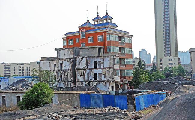 河南“最豪华”钉子户 村支书洋楼无人敢拆