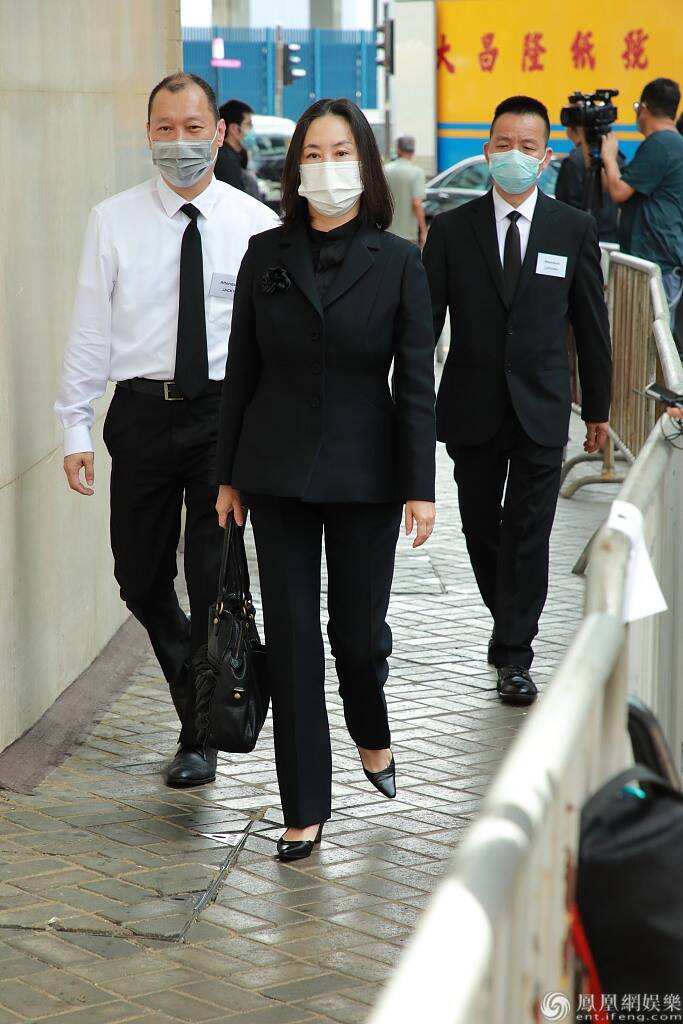 赌王公祭霍启刚许晋亨等政商界名人悼念成龙汪明荃现身