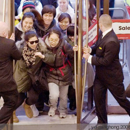 在德华人曝猛料:德国人为何敢歧视中国人?