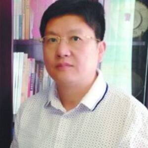 复旦教授冯玮微博清空 曾称张召忠满嘴跑火车