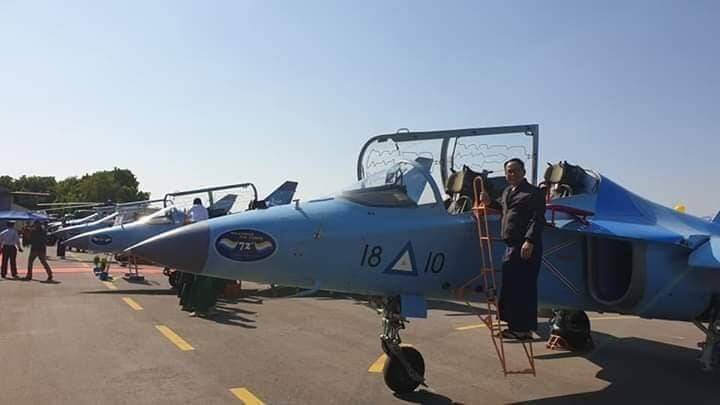 缅甸空军庆祝建军节 展示双座版"枭龙"战机
