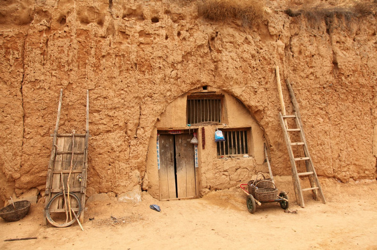 窑洞:黄土高原独特的建筑物 一代代人的文化传承