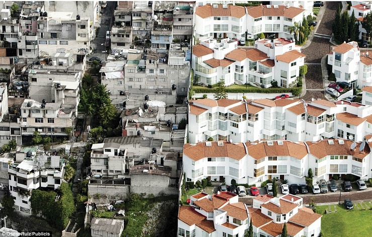全球的一线之隔:贫民窟与富人区