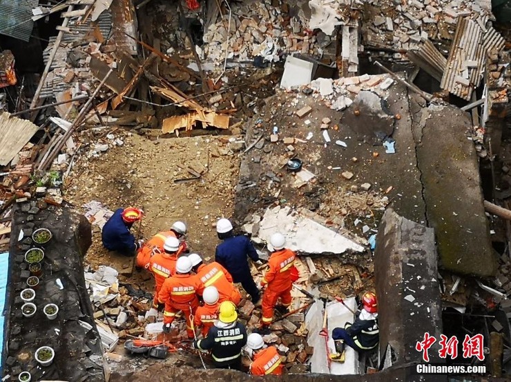 西藏地震407名被困人员获救 eda36efc13cf3b64fd9e0b50bbc8e218.jpg