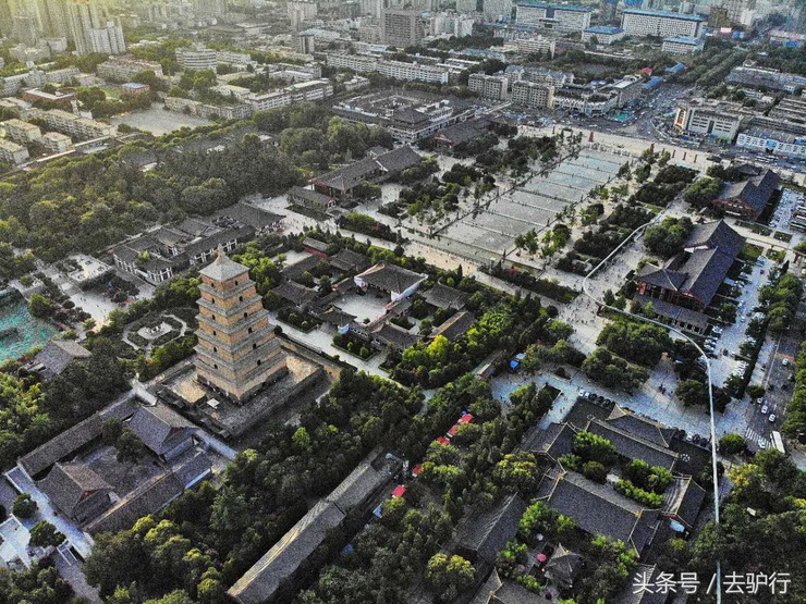 也就是说游客之所以认可慈恩寺收费,是因为大雁塔值得游客掏出50元