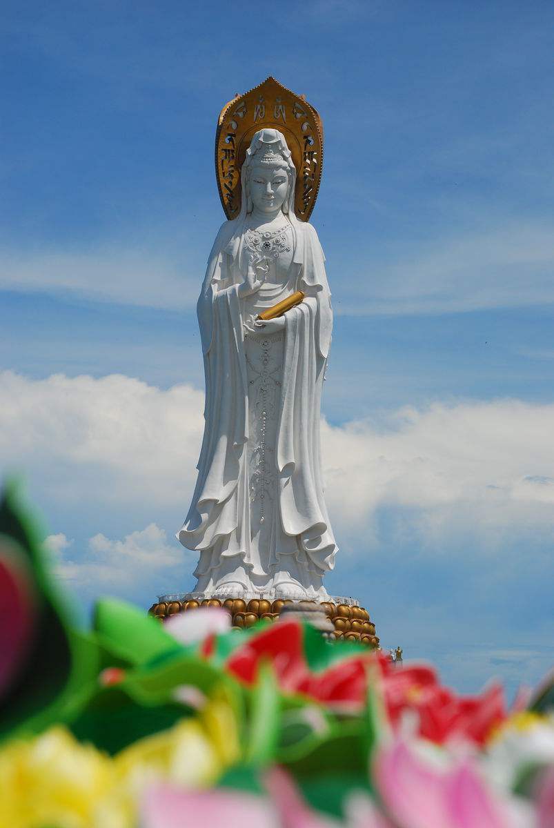 观音菩萨法相庄严,每日参拜,为子女祈福!