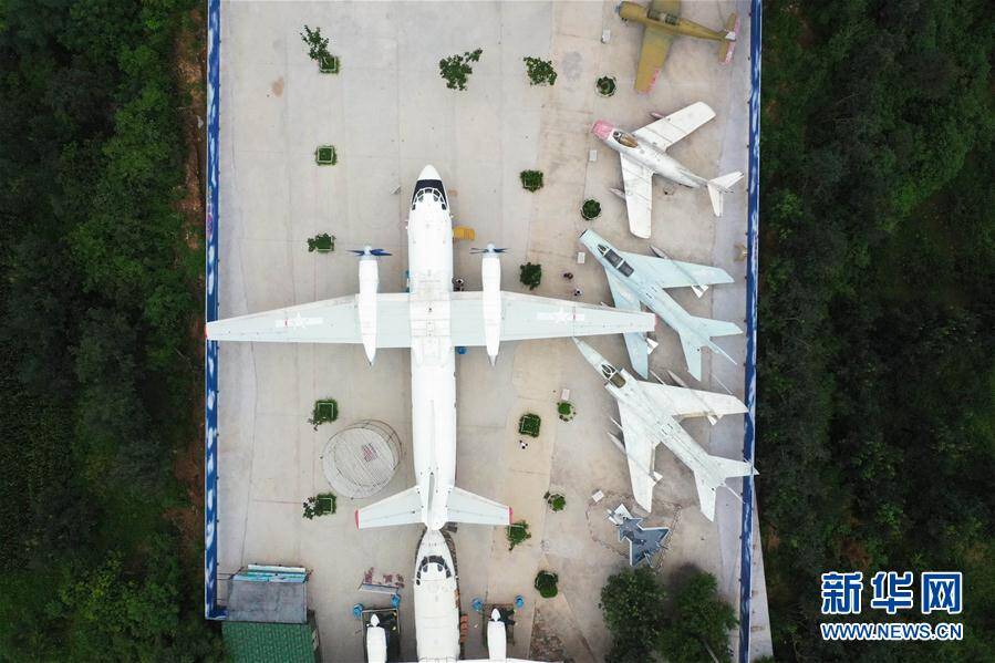 河北满城太行山深处有座民间航空博物馆