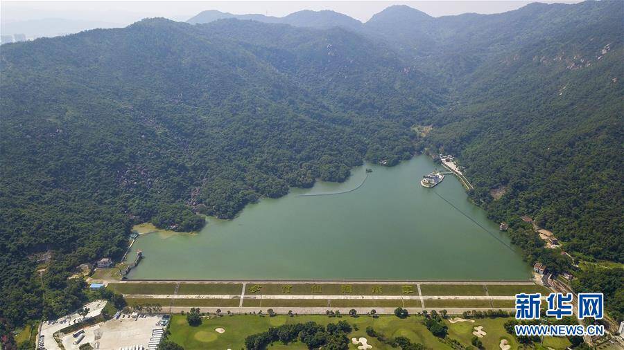 这是对澳门供水"桥头堡"——珠海竹仙洞水库(10月17日摄).