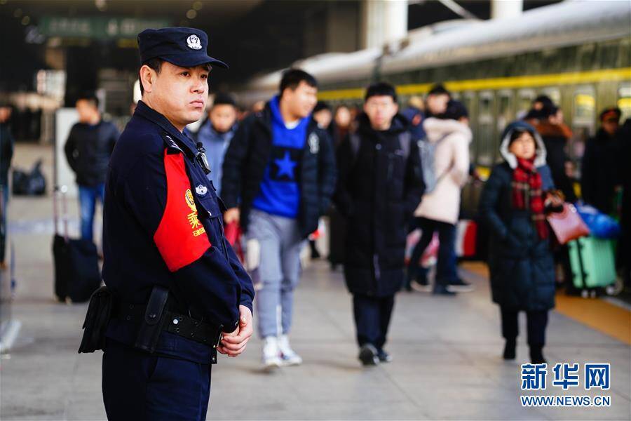 乘警陈大伟的平凡守护