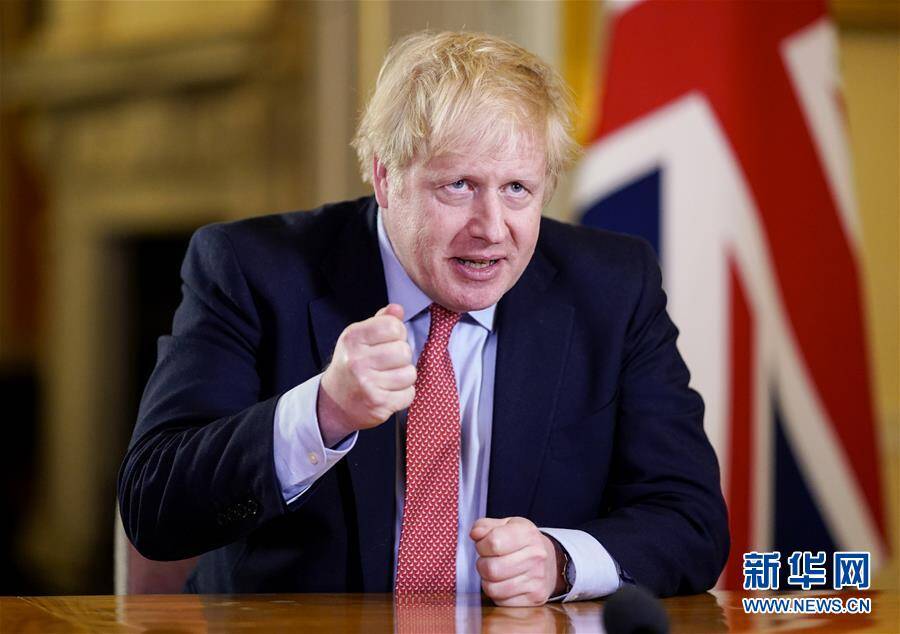 英国首相发表全国电视讲话