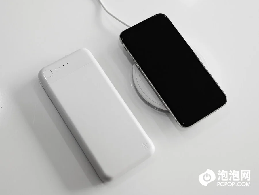 苹果官网售卖的贝尔金充电宝和贝尔金官方的区别