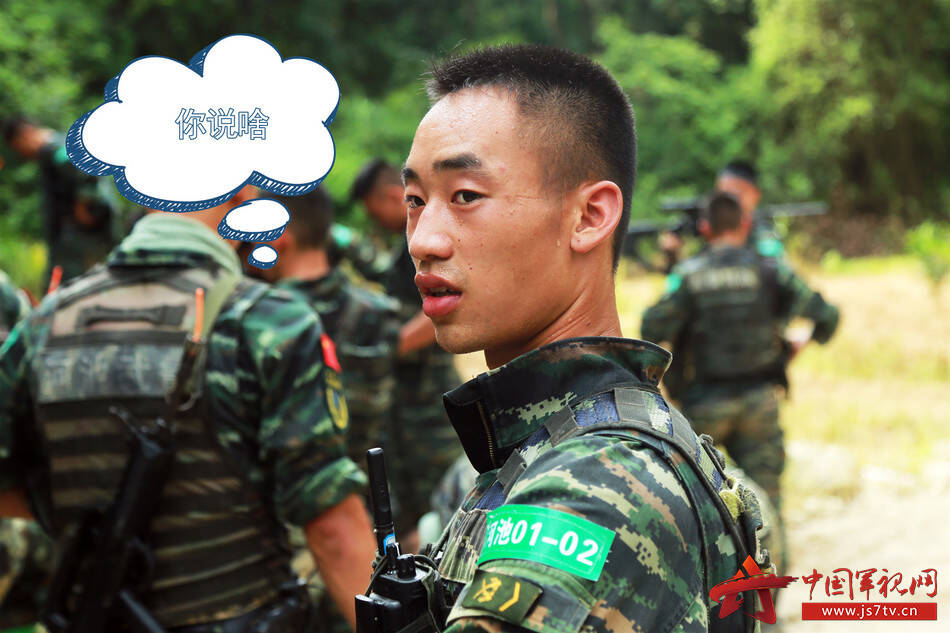 "魔鬼周"专属表情包来袭 武警特战队员苦中作乐