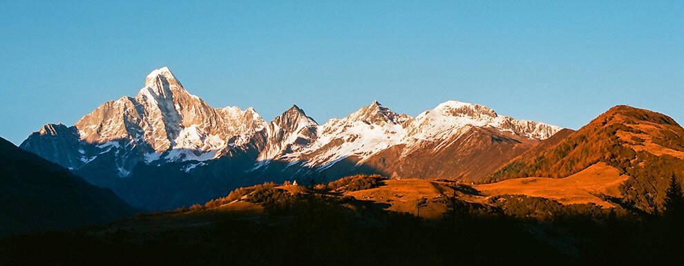 四姑娘山全景