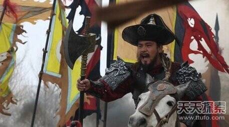 梁山八骠骑之一,两赢童贯时,索超一合斧劈童贯监军王义,威震三军.