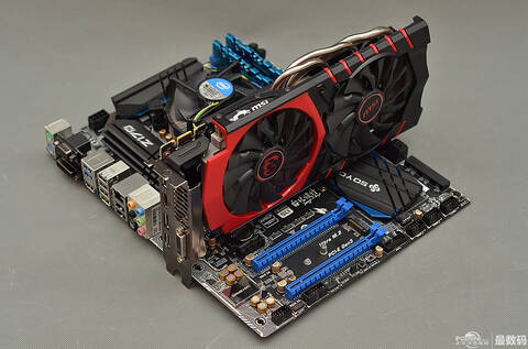 装上红黑配色的微星gtx960 gaming 4g后是不是有瞬间解毒的感觉?