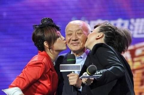 《新白娘子传奇》演员今昔对比照,白娘子依旧美丽_手机凤凰网
