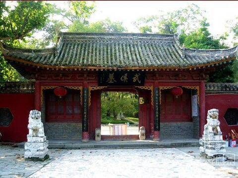 影视作品中的诸葛亮形象 三国东吴大帝孙权的哥哥孙策之墓曾遭盗掘.