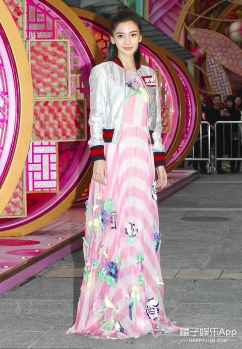 【撞衫大盘点】Angelababy长裙像侠女，杨幂靠lob头赢了造型！_手机凤凰网