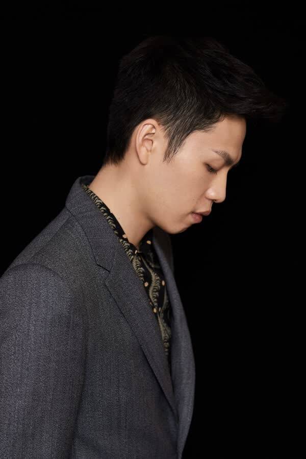 据悉,由李鸿其领衔主演的电影《解忧杂货店》将于12月29日全国上映.