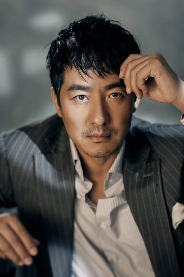 《你是我的答案》开机 郭晓东化身"警探厨神"