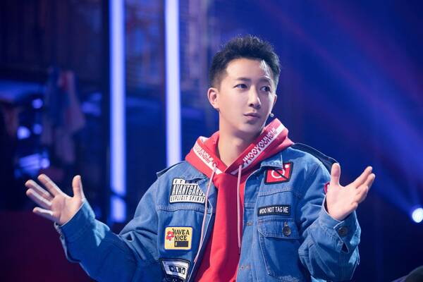 就是街舞》收官 韩庚释放天性秒变段子手